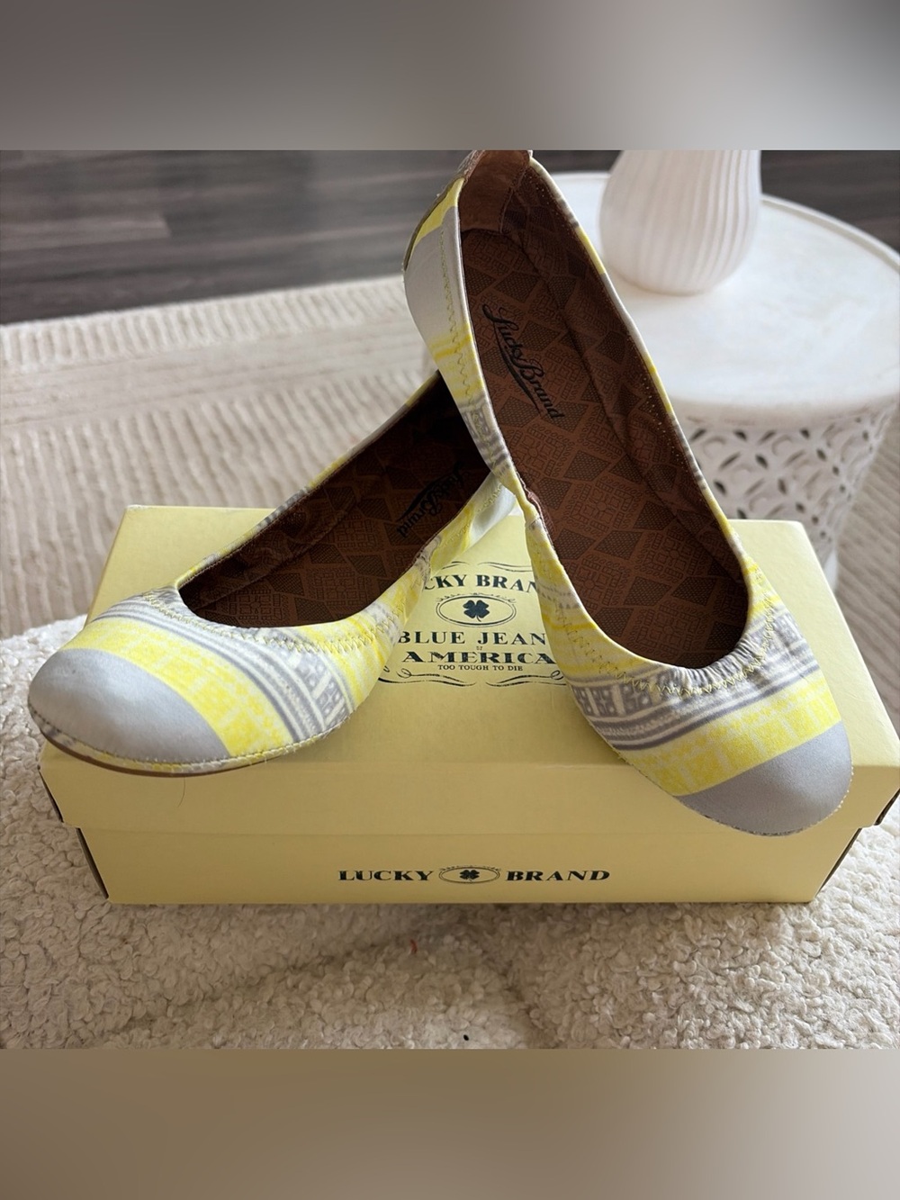 NEW Lucky Brand Emmie 2 Ballet Flat Shoes Size 7 Citrus Yellow